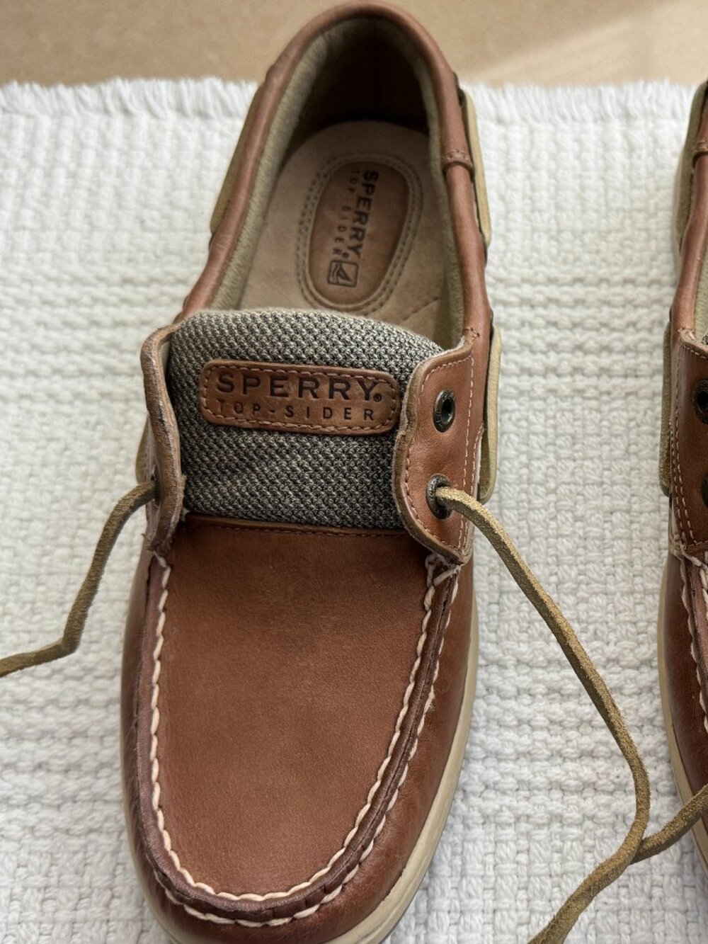 Sperry Topsider "Bluefish" 2-eyelet boat shoe - W7 medium